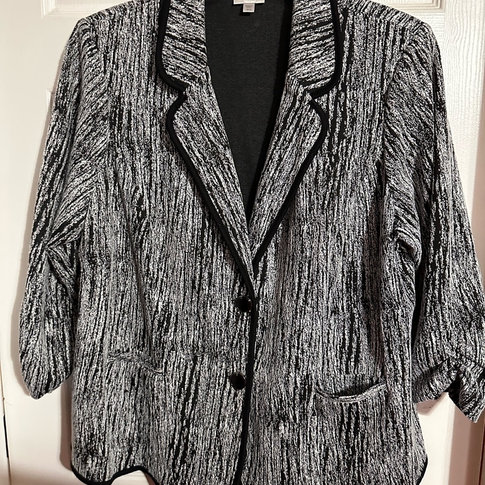 Avenue Black and White Textured Blazer